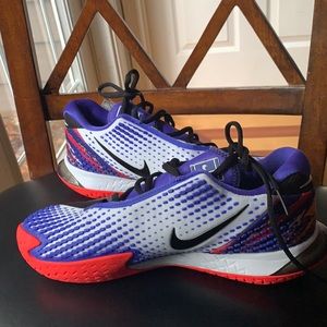 Great Tennis Shoe! Wmn Court Air Zoom Vapor Cage 4